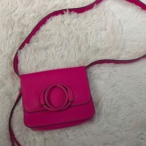 VINCE CAMUTO Mystic Magenta Leather Shoulder Compact Bag